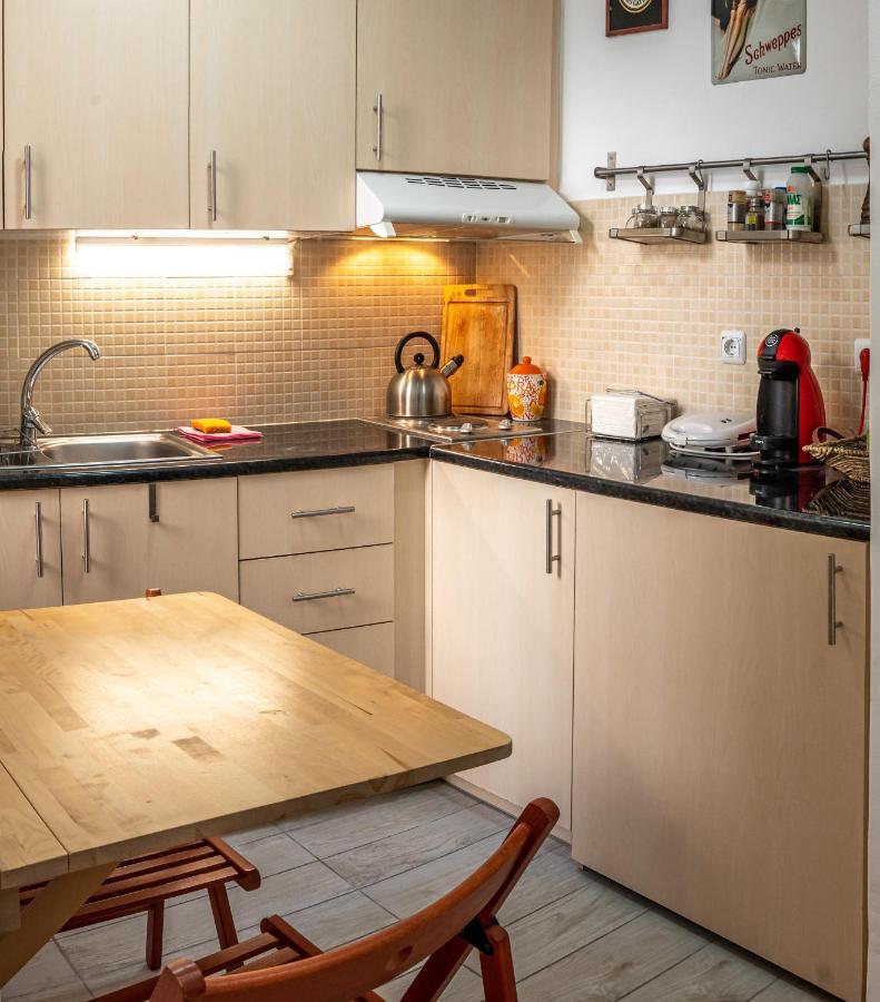 Great 35 Sq M Studio On 1St Floor In Bohemian Psyri In Athens' Historic Center-In Vivo Apartments Exterior photo